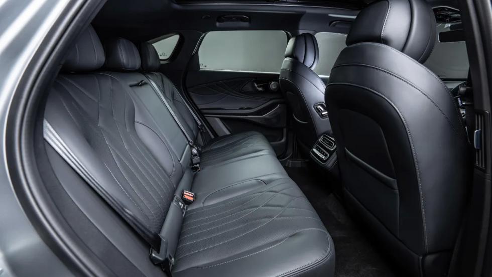 Πρεμιέρα για το Omoda 9 | Plug-in υβριδικό SUV με 449 άλογα 
